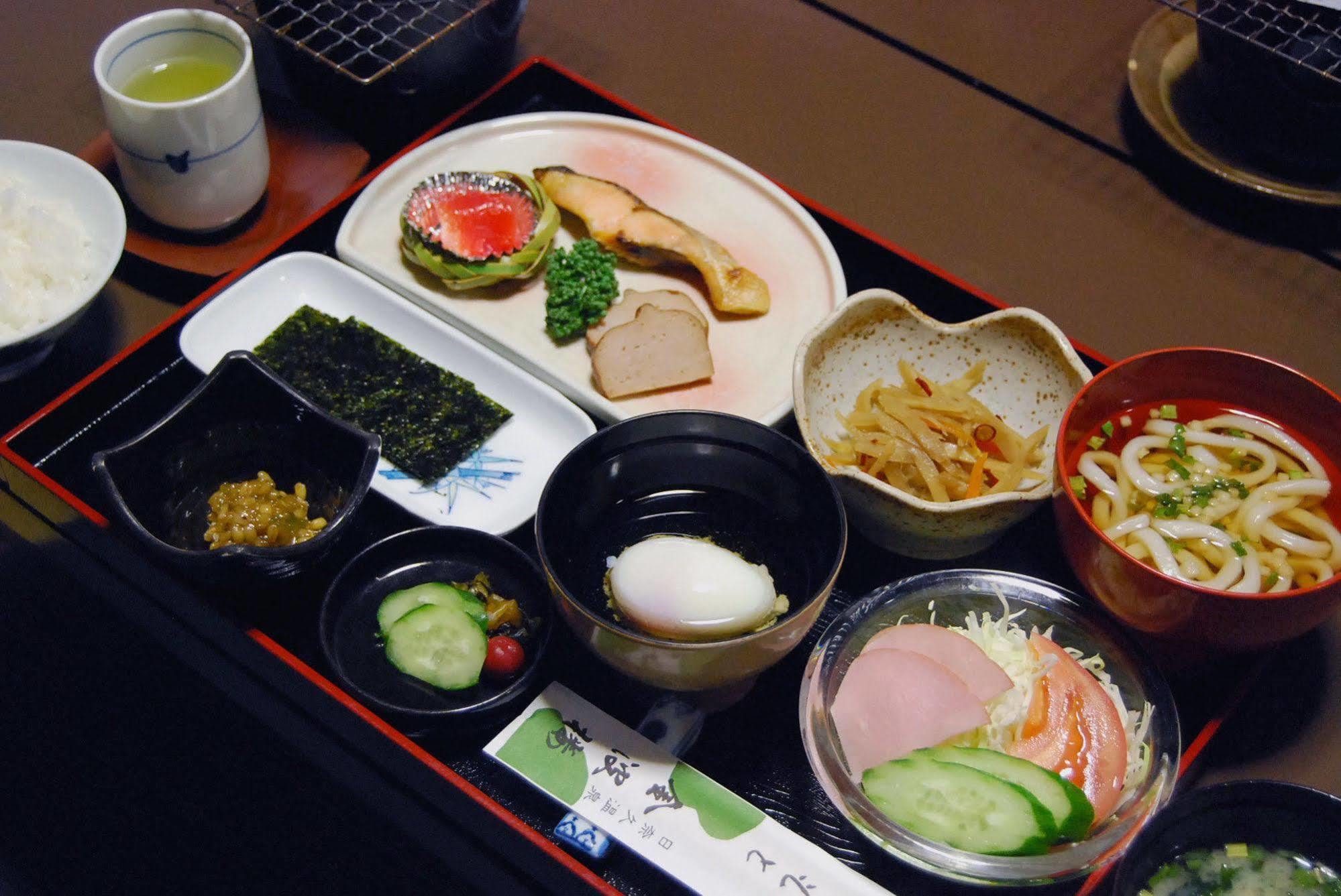 Hinagu Onsen Kinparo Hotel Ятсуширо Екстериор снимка