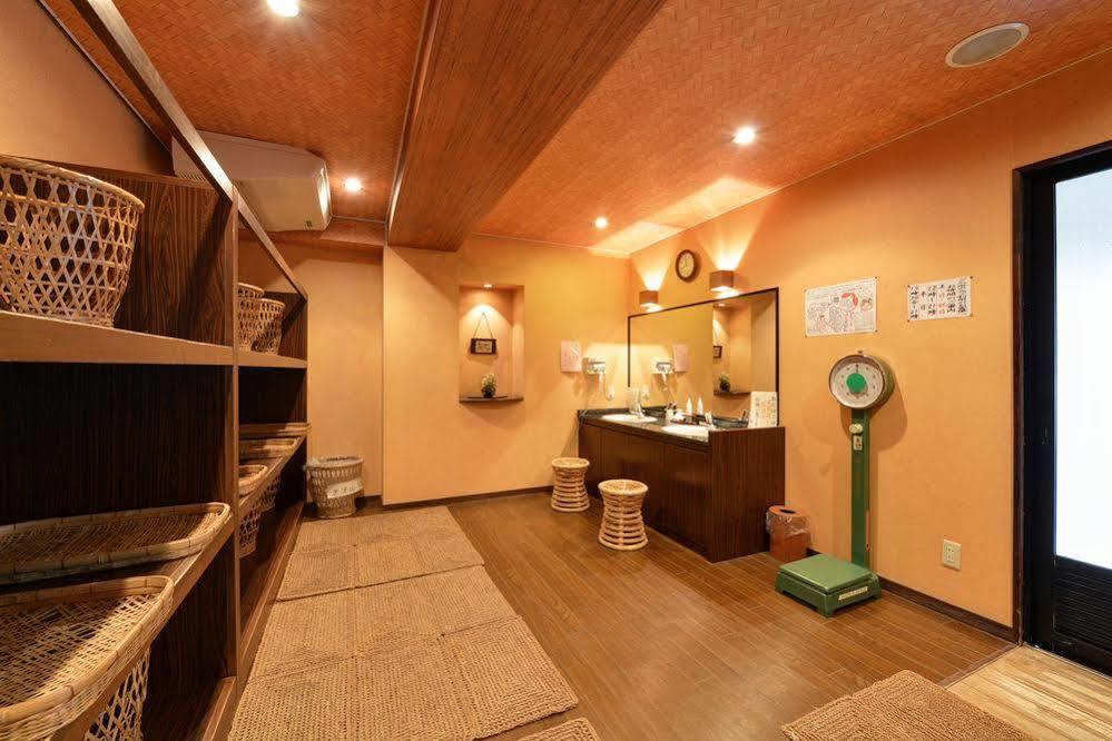 Hinagu Onsen Kinparo Hotel Ятсуширо Екстериор снимка
